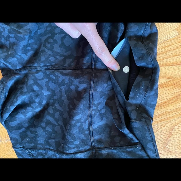 In movement tight lululemon 3/4 length - Picture 2 of 3